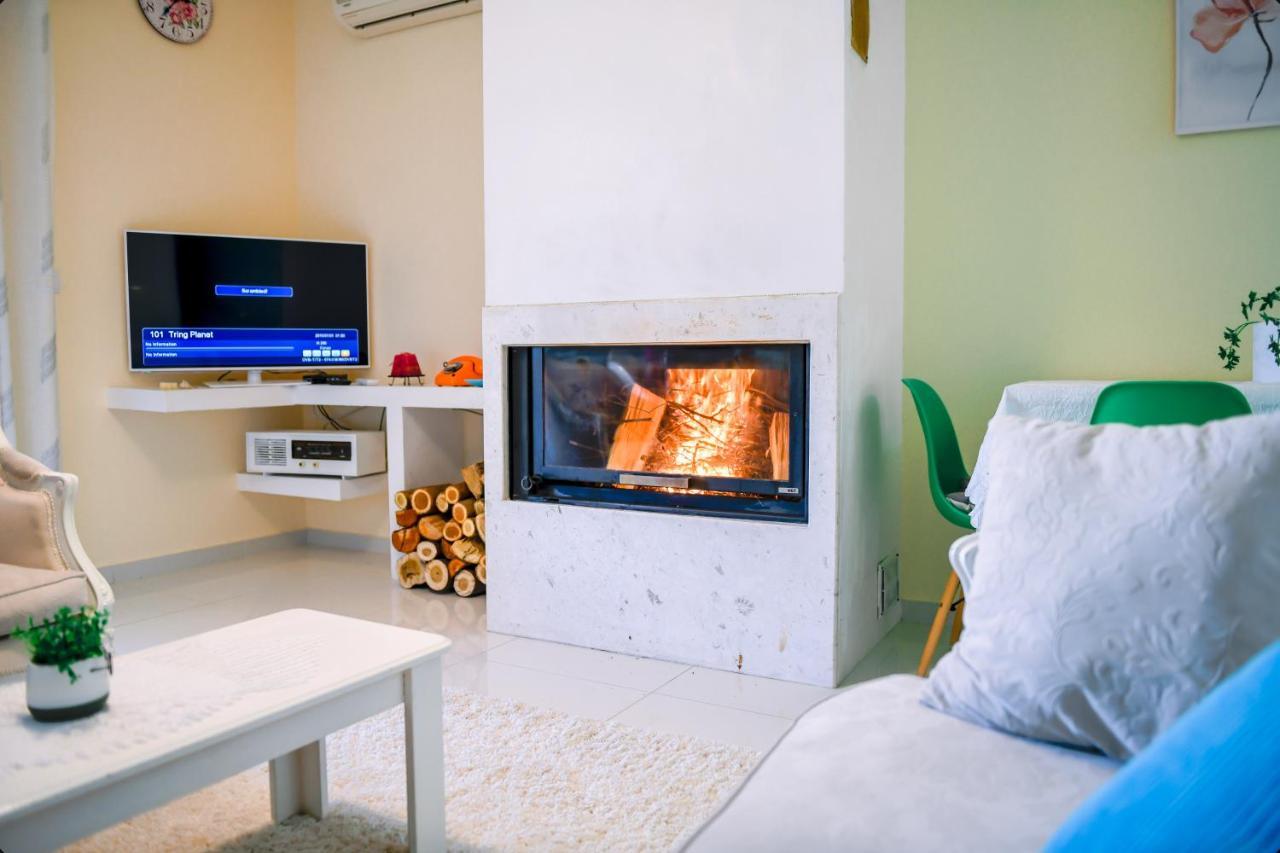 Kuci, Drobonik Villa