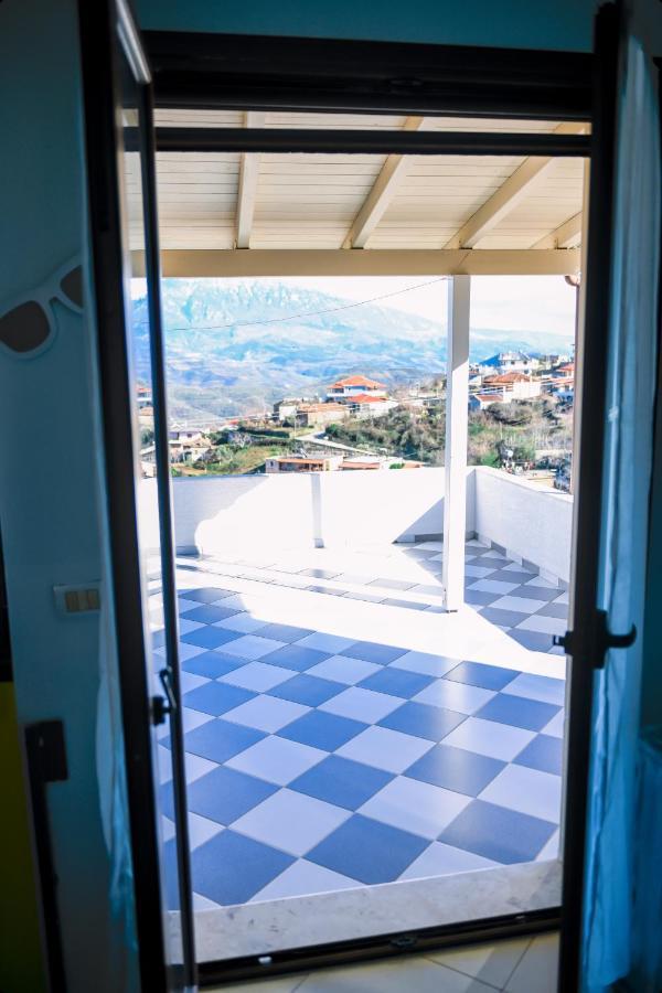 Villa Kuci, Drobonik